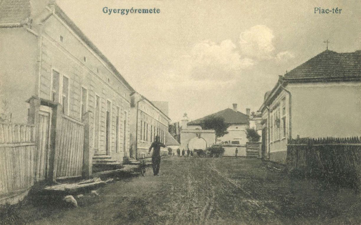 Piac tér egy 1918-as képeslapon